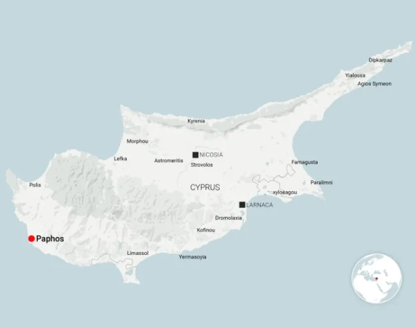 Пафос: Середземноморське місце, яке я мало не пропустив – я так радий, що не сфотографував його: Metro