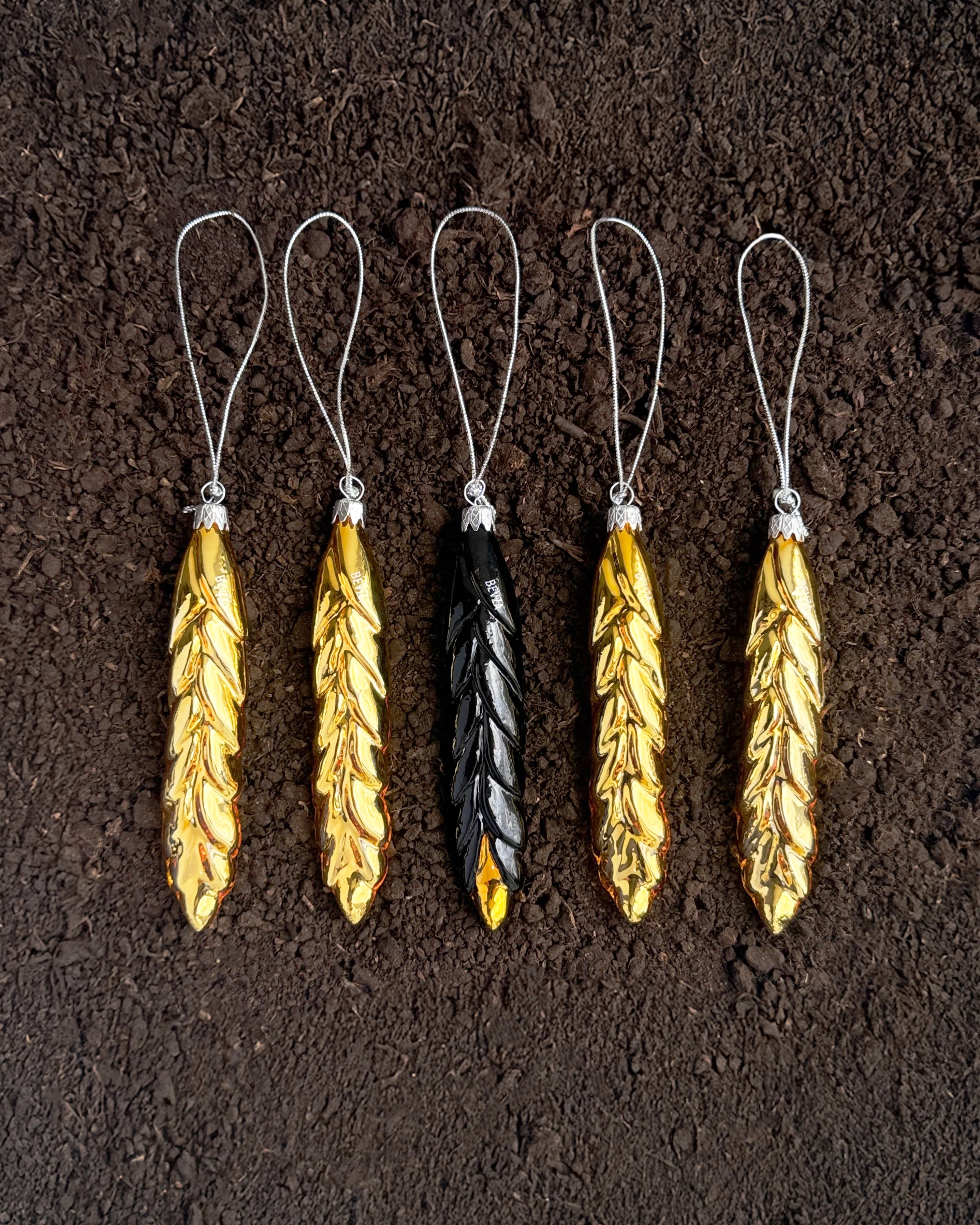 Колоски — символ нової колекції ялинкових прикрас BEVZA1