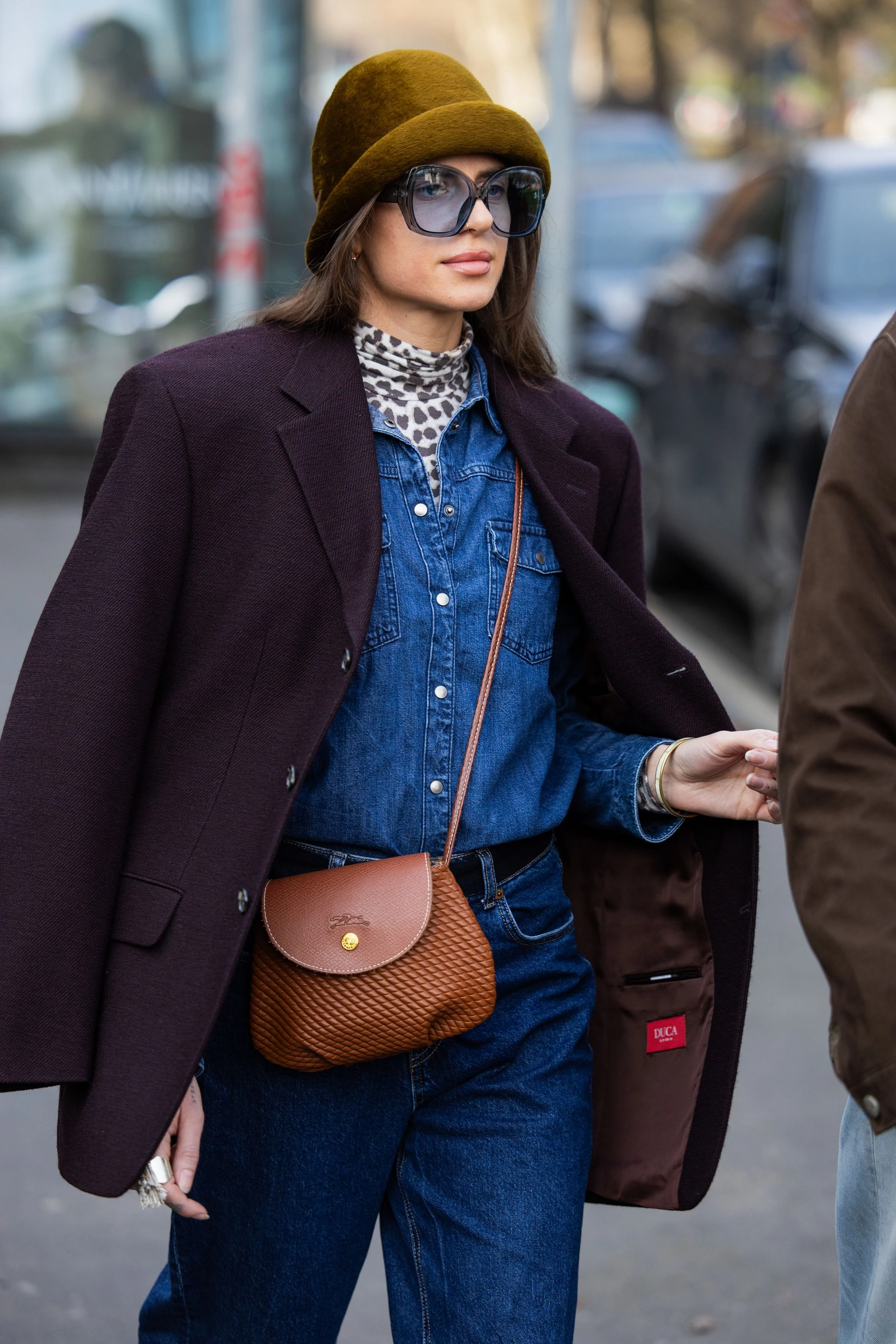 Капелюх-клош знову в моді: пояснюємо, як носити найстильніший аксесуар уже зараз6