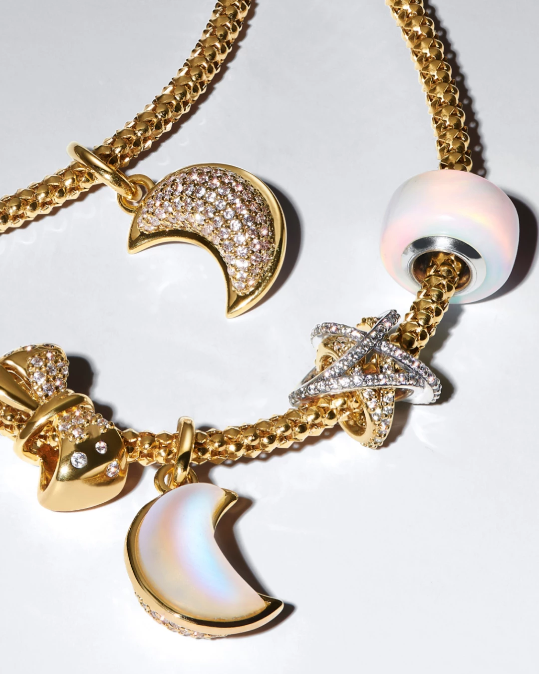 Сезон подарунків починається: Pandora представляє нову зимову колекцію прикрас1