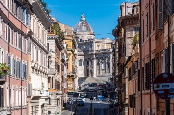 Рим, Віа Панісперна та Базиліка Папале ді Санта Марія Маджоре