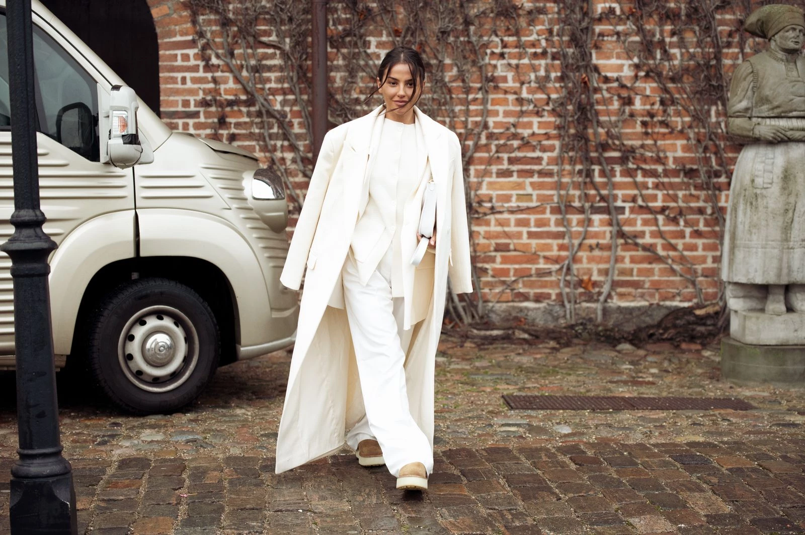 Як носити білі штани взимку: 5 простих і практичних ідей для щоденних образів2