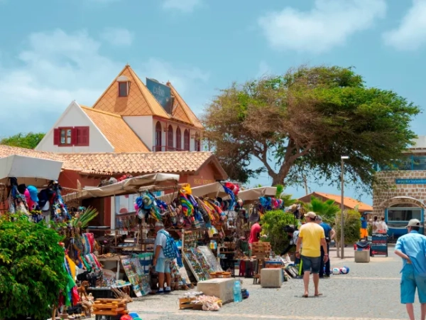 Каса да Баланса. пам'ятка Сал біля пляжу Прайя-де-Санта-Марія. Острів Сал. Кабо-Верде