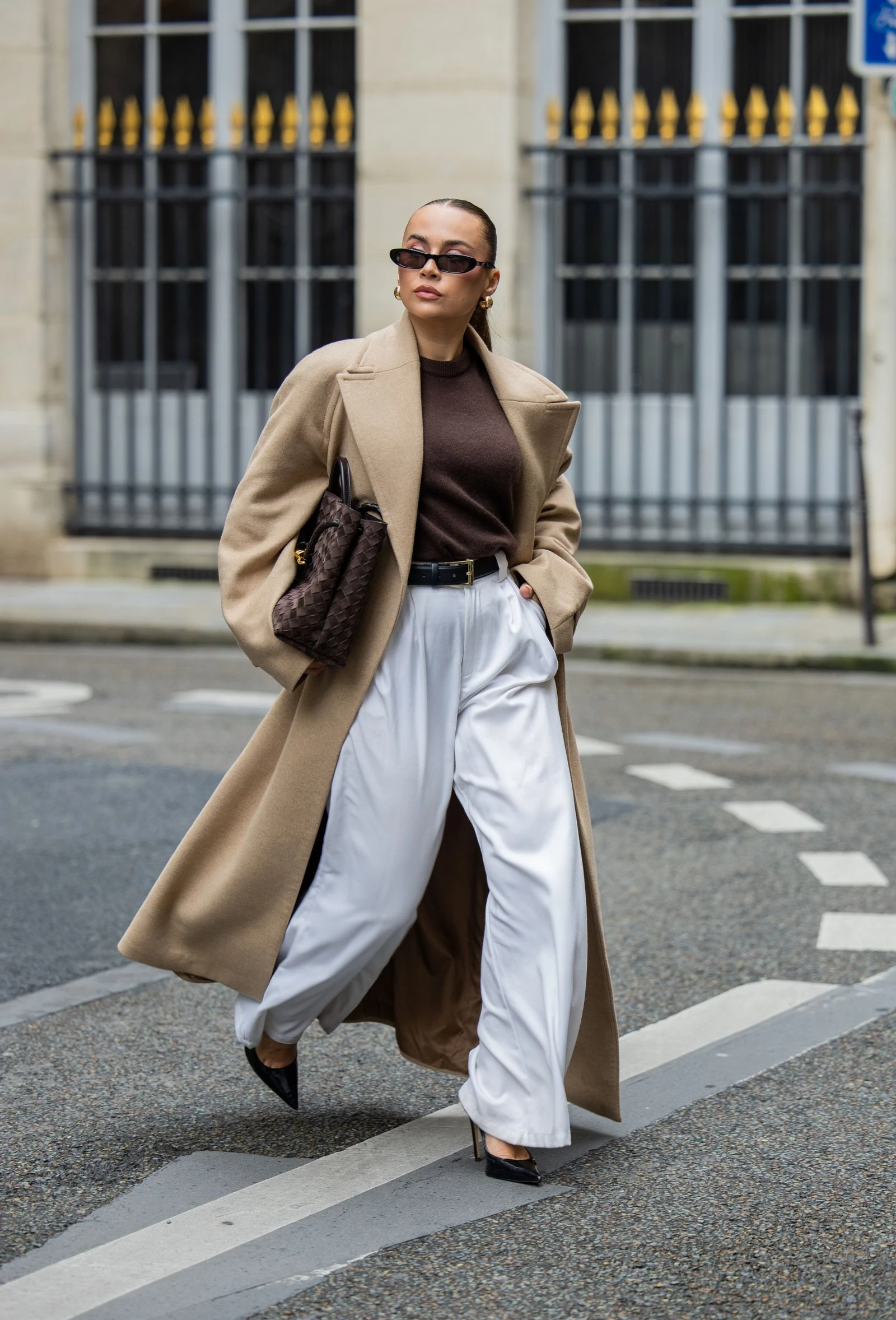 Як носити білі штани взимку: 5 простих і практичних ідей для щоденних образів7