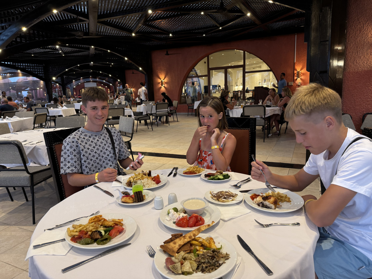 Бюджетний морський відпочинок 2025: куди поїхати українцям
9