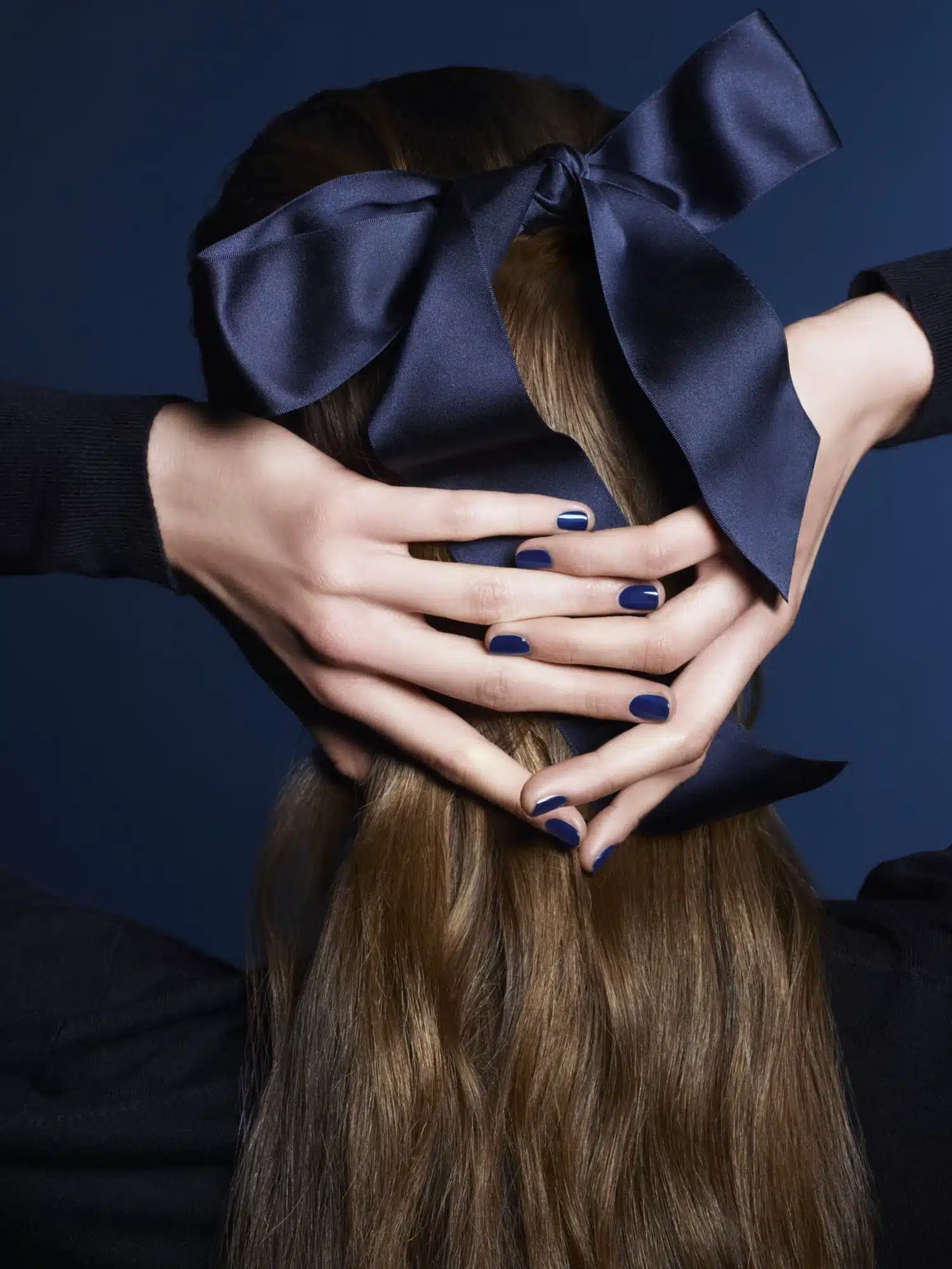 CHANEL: Зоряне сяйво святкової колекції макіяжу 2025
4