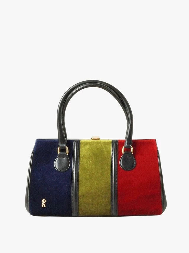 Трендові ретро-сумки: їхній камбек заплановано на 2026 рік
5