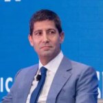 Хто такий Кевін Ворш? Все про кандидата на потенційну заміну Джерома Пауелла