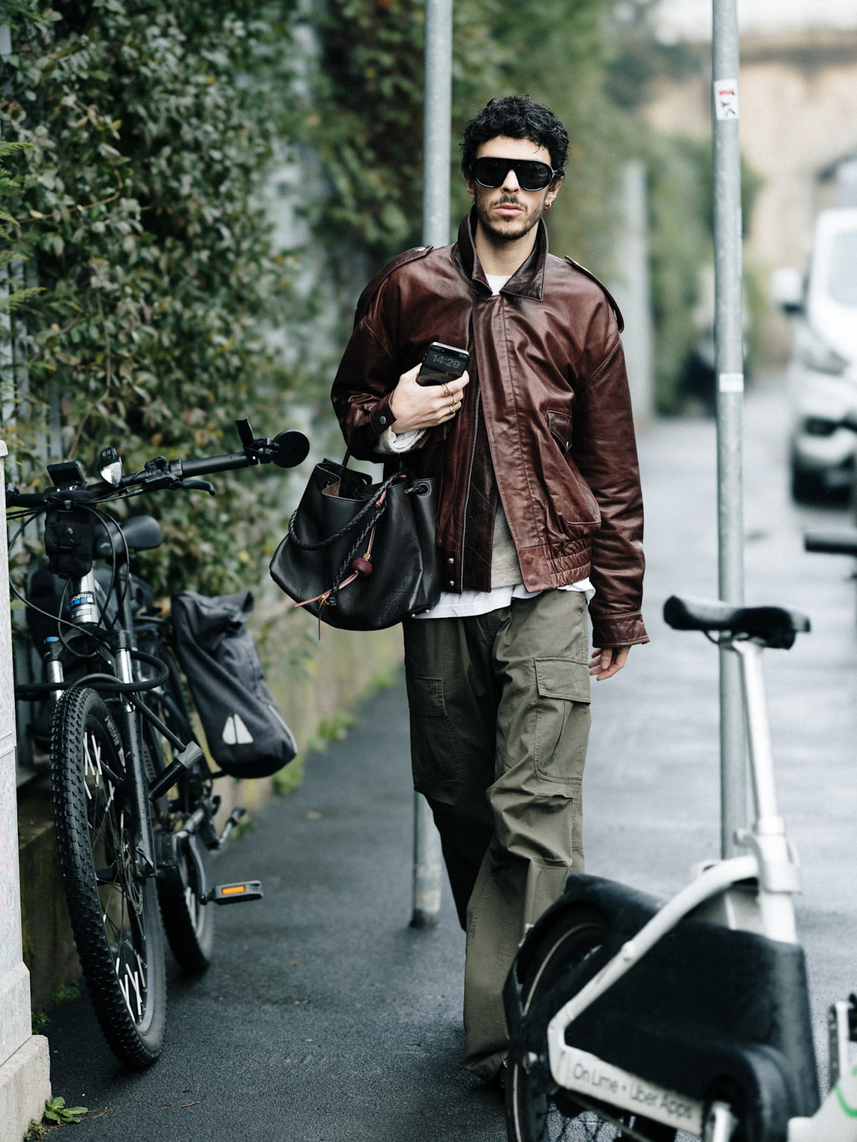 Модний стритстайл з Тижня чоловічої моди у Мілані: ключові луки та тенденції сезону осінь-зима 2026
27