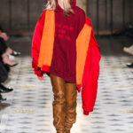 Знову в моді: цей вінтажний елемент стане головним трендом весни.