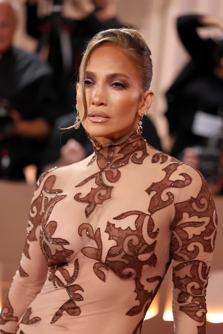 "Золотий глобус" 2026: 8 чудових б'юті-образів з нагородження
6