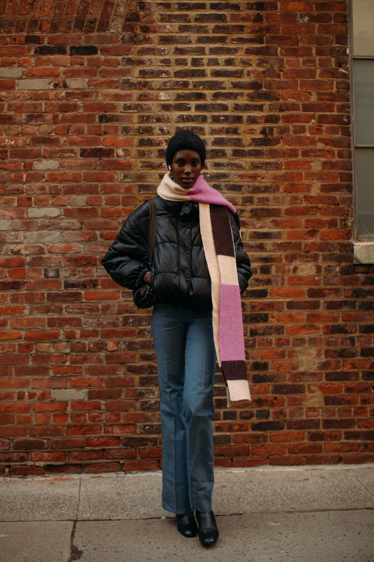 З чим комбінувати зимовий пуховик у 2026: наймодніші поєднання сезону
8