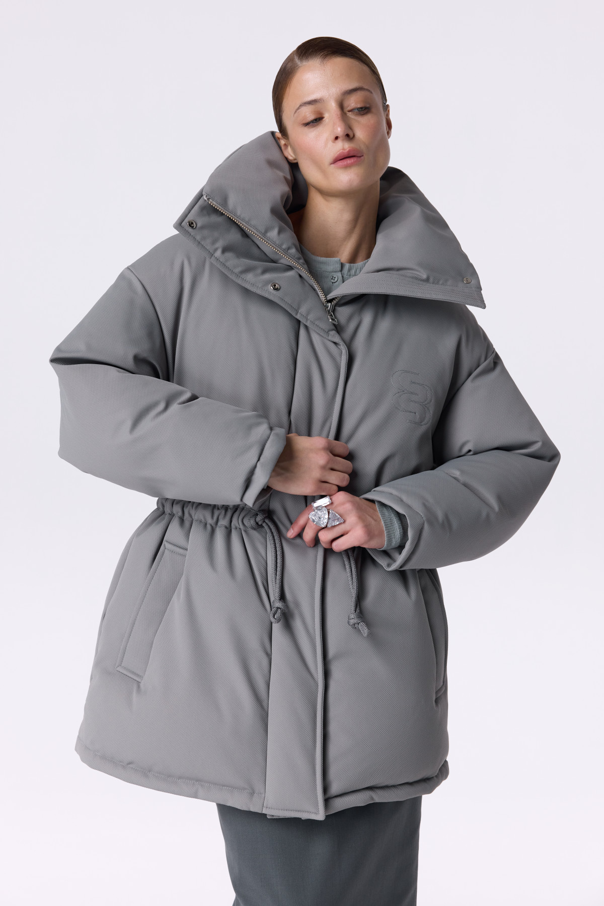 Актуальні зимові пуховики 2025–2026: тенденції, моделі та стильні образи
16