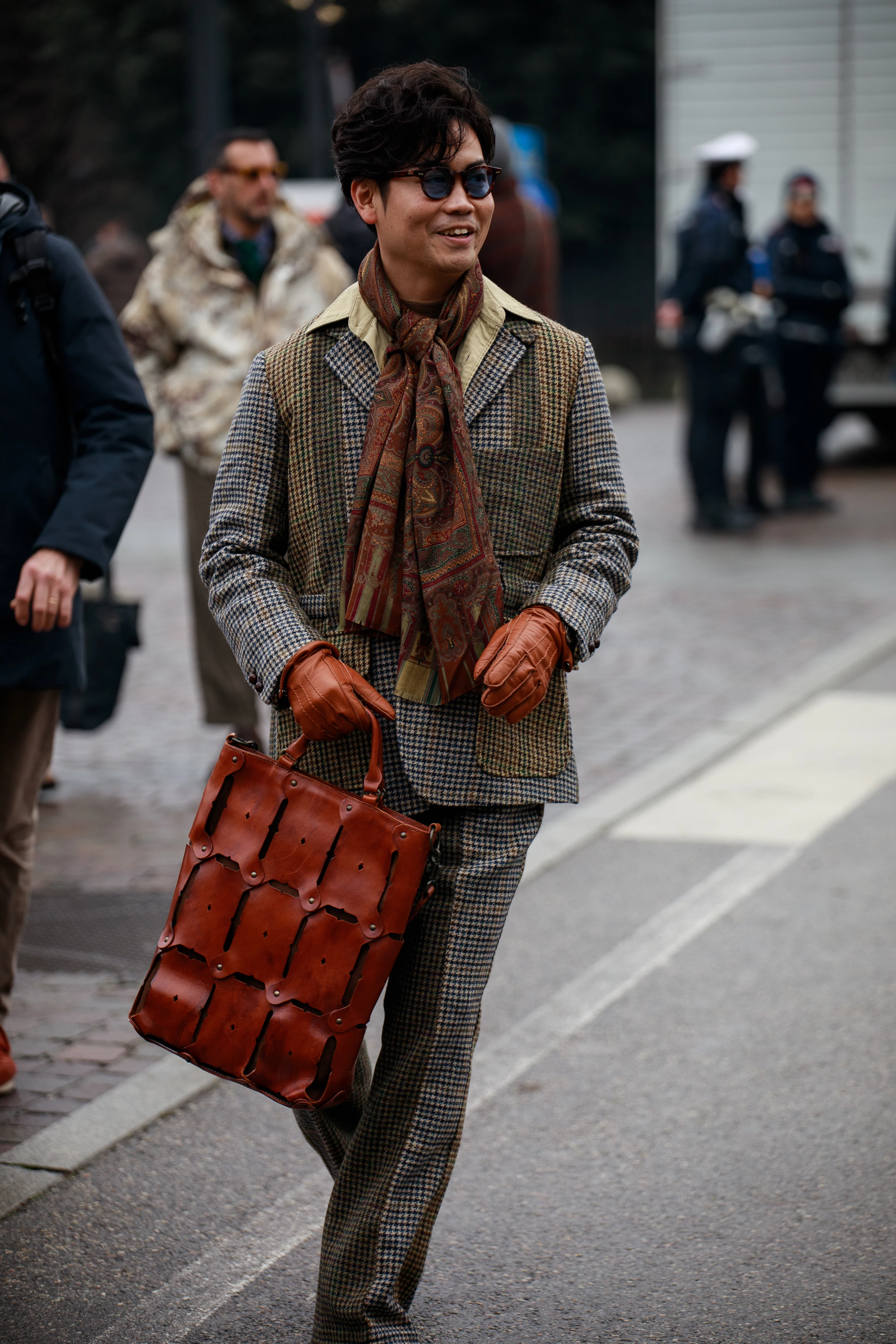 Чоловічий стиль: образи найелегантніших відвідувачів Pitti Uomo
28