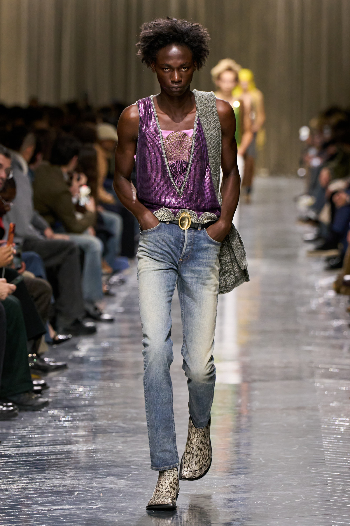 Андерсон переосмислює Dior: друга колекція на Паризькому тижні чоловічої моди
4