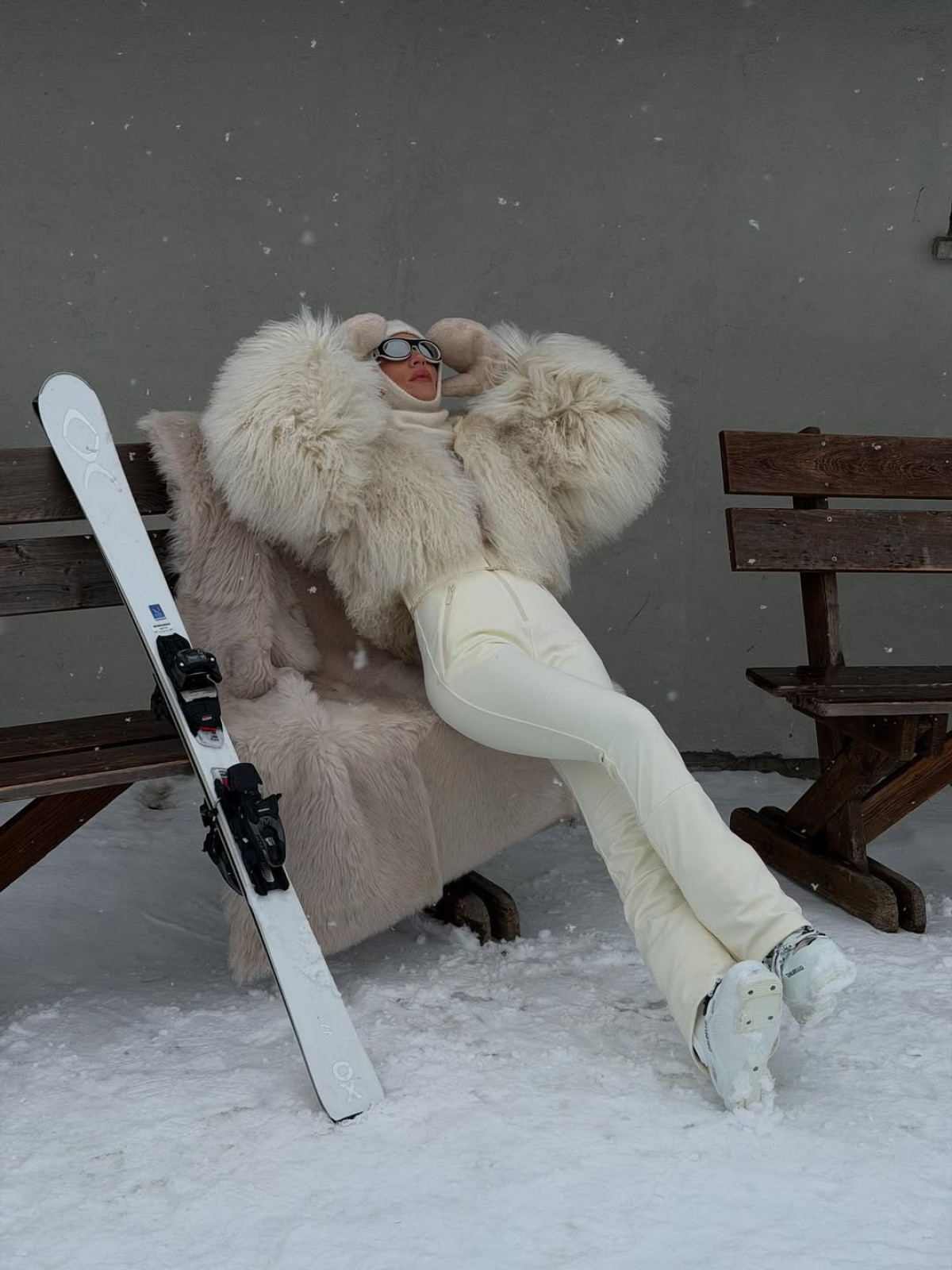 Капор — ключова заміна шапки цієї зими: причини придбати його зараз6