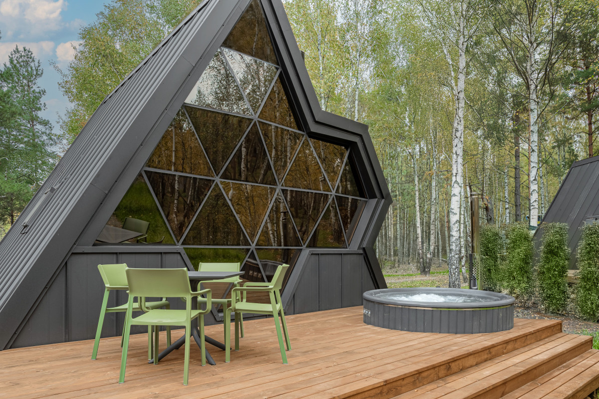 Повільне життя біля Києва: релакс в Mandra Petrichor
0