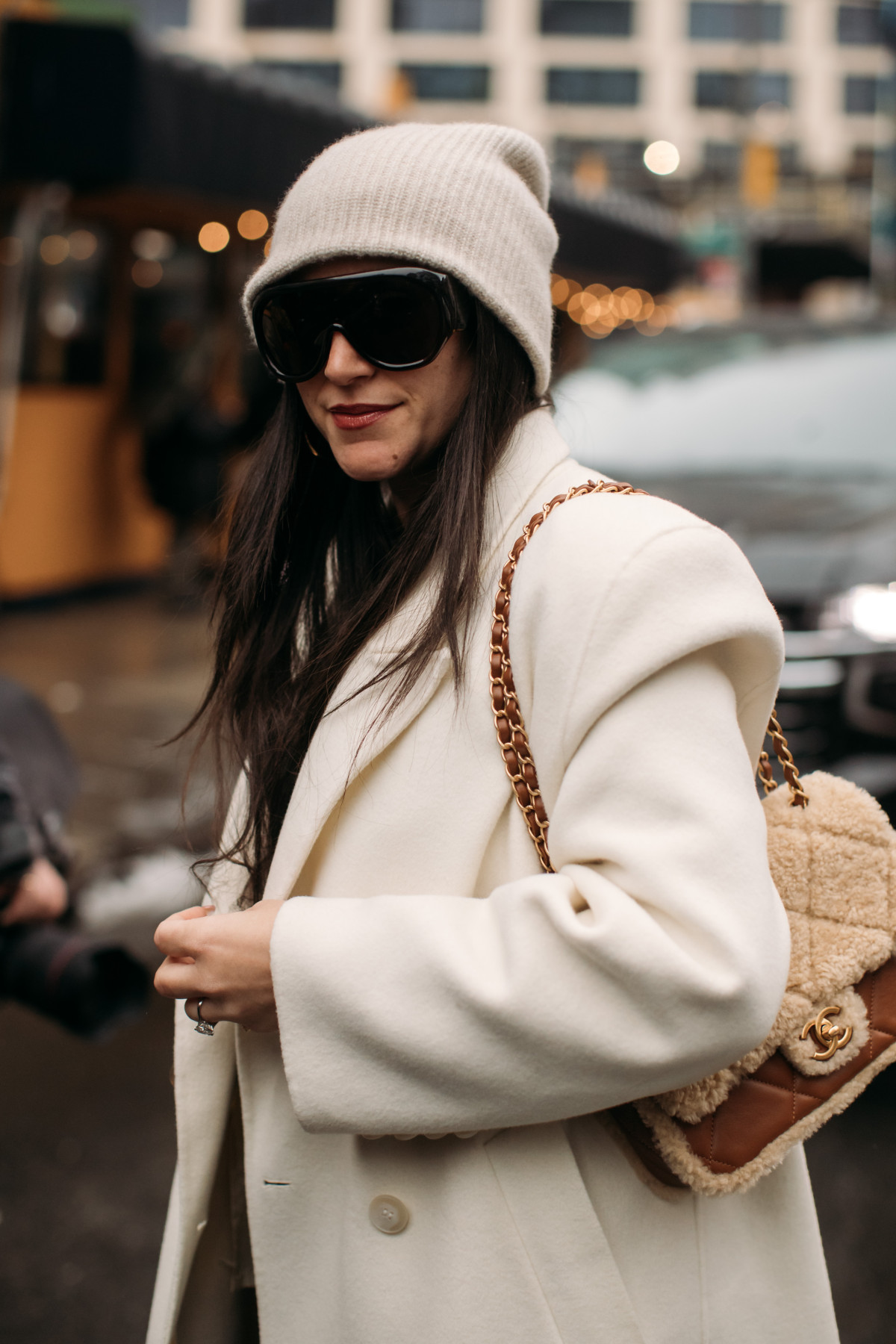 Теплі шапки, кепки та капелюхи: топ-30 зимових трендів головних уборів для стильних жінок
28