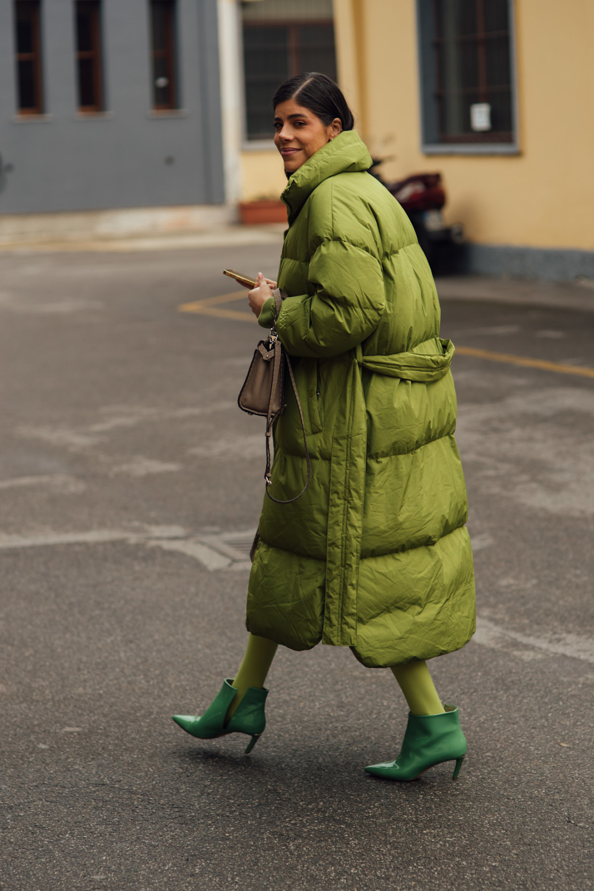 З чим комбінувати зимовий пуховик у 2026: наймодніші поєднання сезону
5