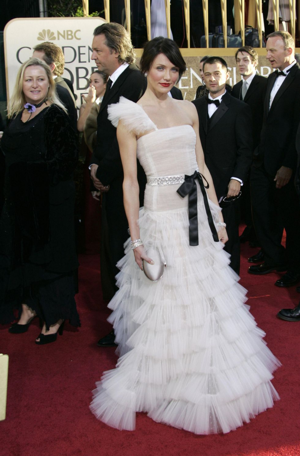 25 найефектніших вбрань "Золотого глобуса": кращі за всі роки16