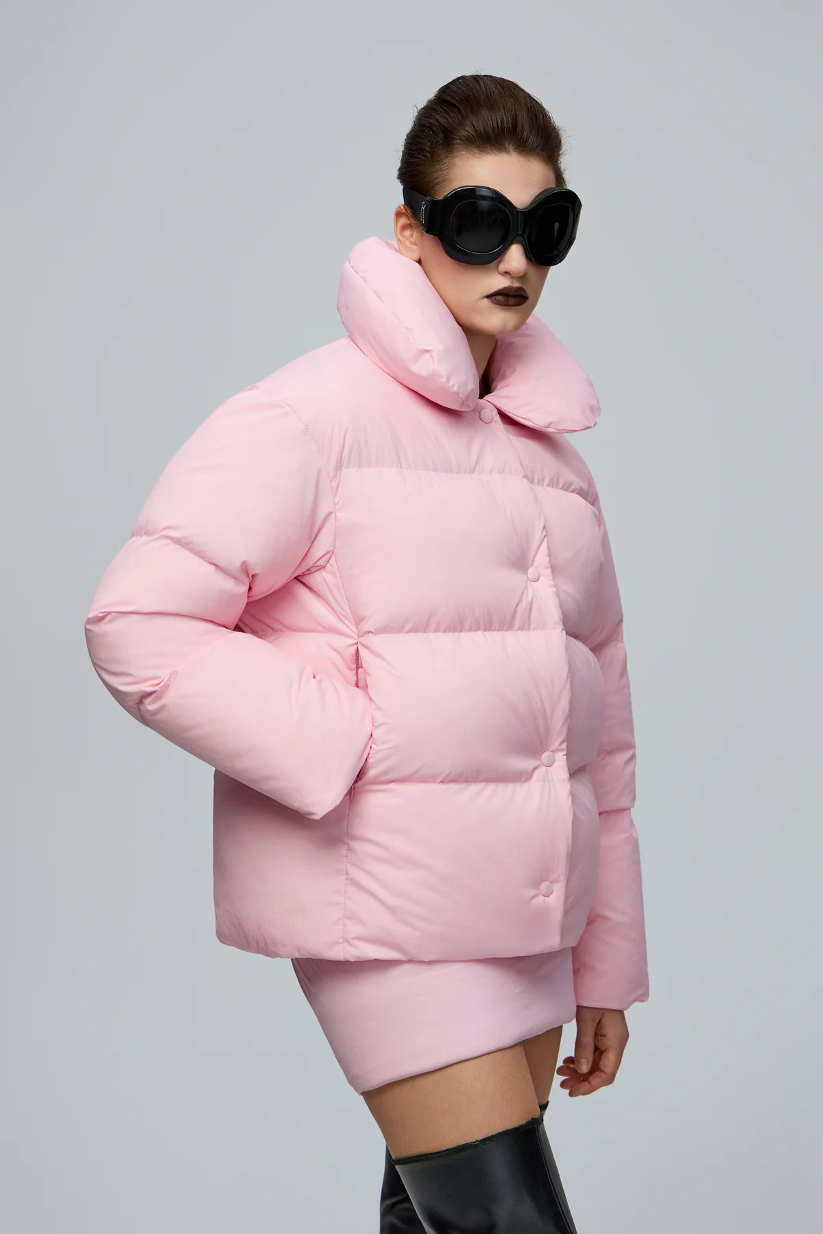 Актуальні зимові пуховики 2025–2026: тенденції, моделі та стильні образи
18