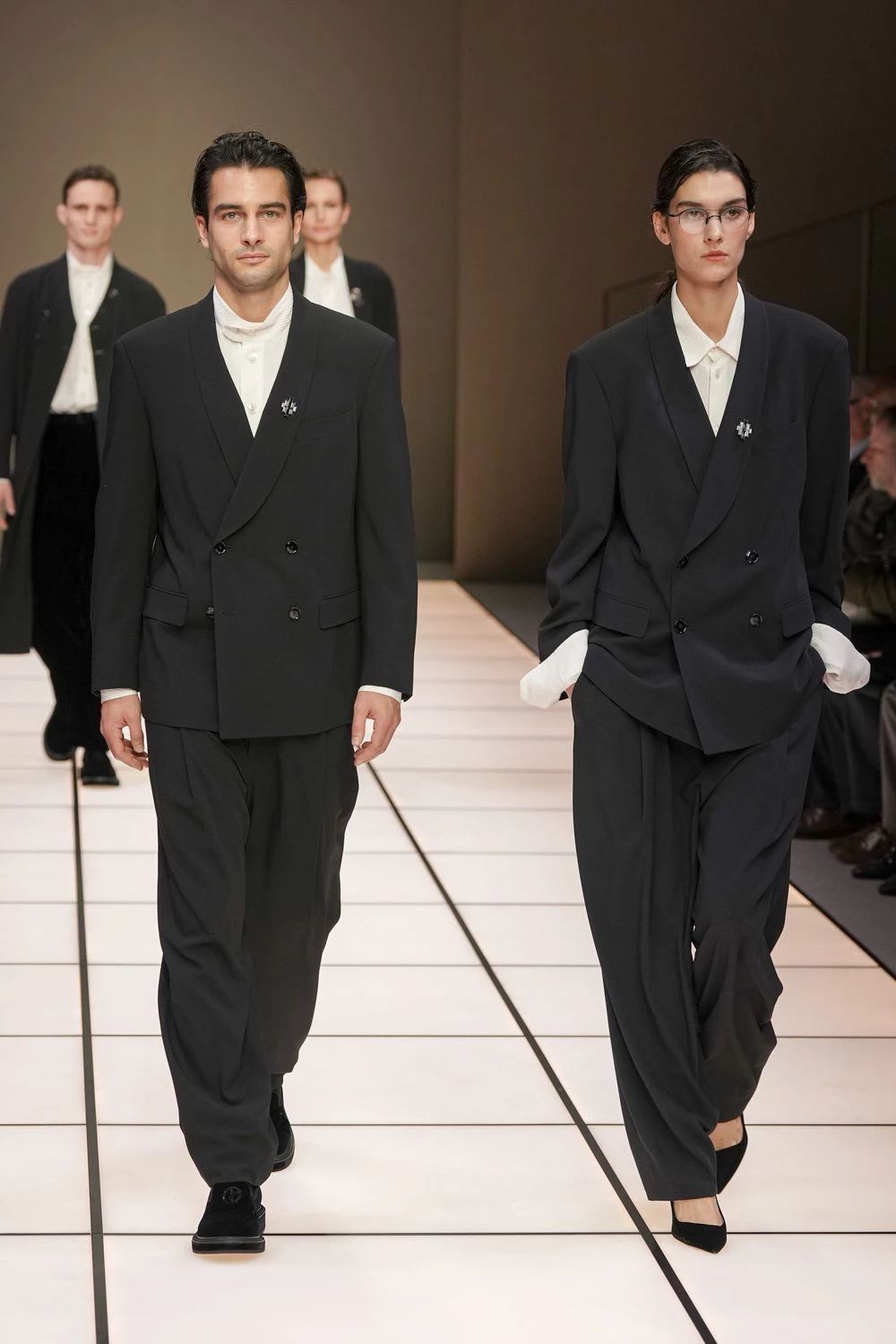 Джорджіо Армані слідом за Армані: як майбутня чоловіча збірка осінь-зима 2026/2027 по-новому тлумачить класичний стиль
14