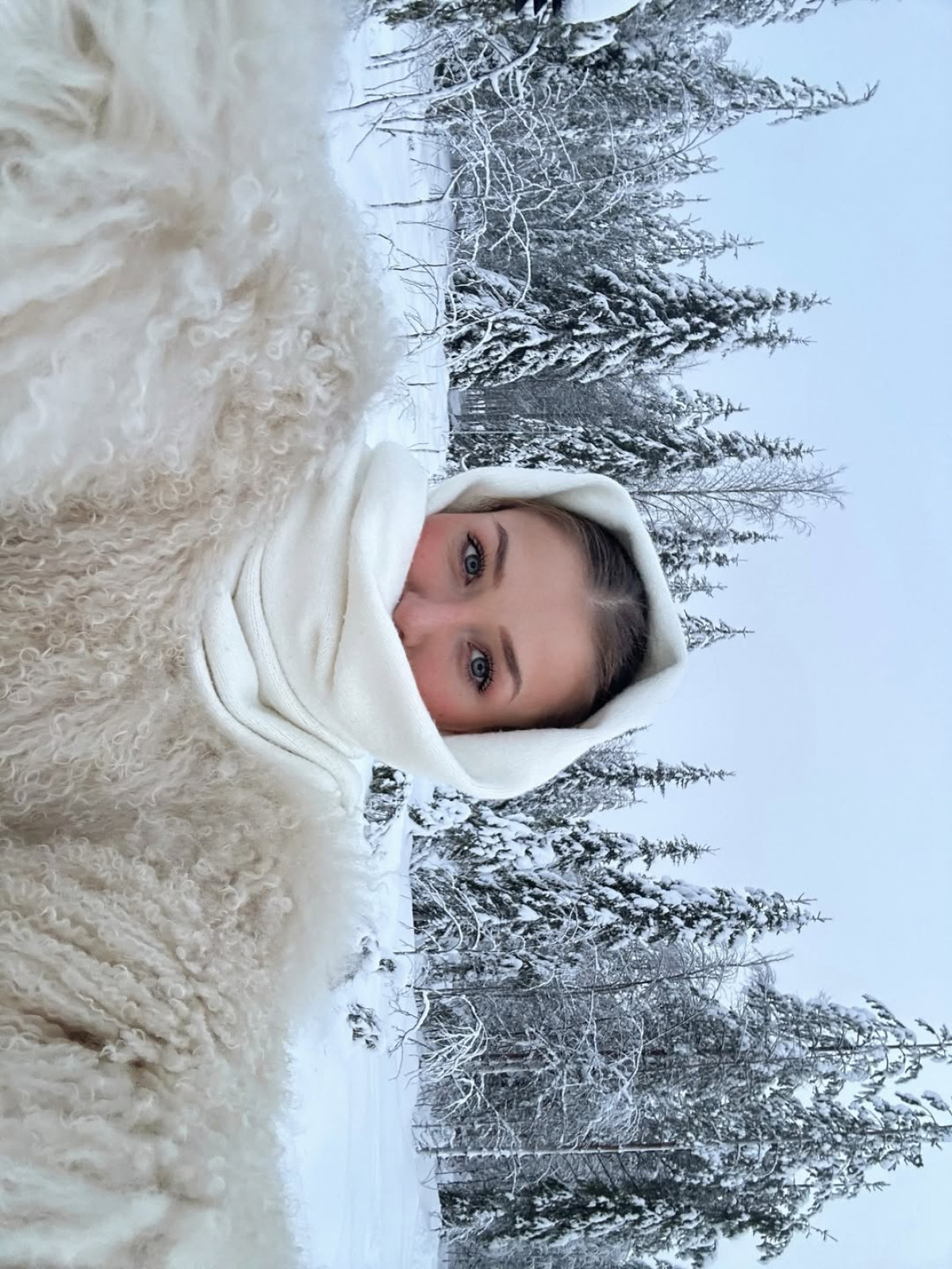 Зимові шарфи: стильні та легкі варіанти для твого неповторного луку.
6