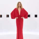 Від вікторіанського стилю до розквіту Голлівуду: перший показ Алессандро Мікеле в Valentino Haute Couture