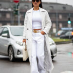 Білий денім: зимовий must-have, а не лише літній тренд.