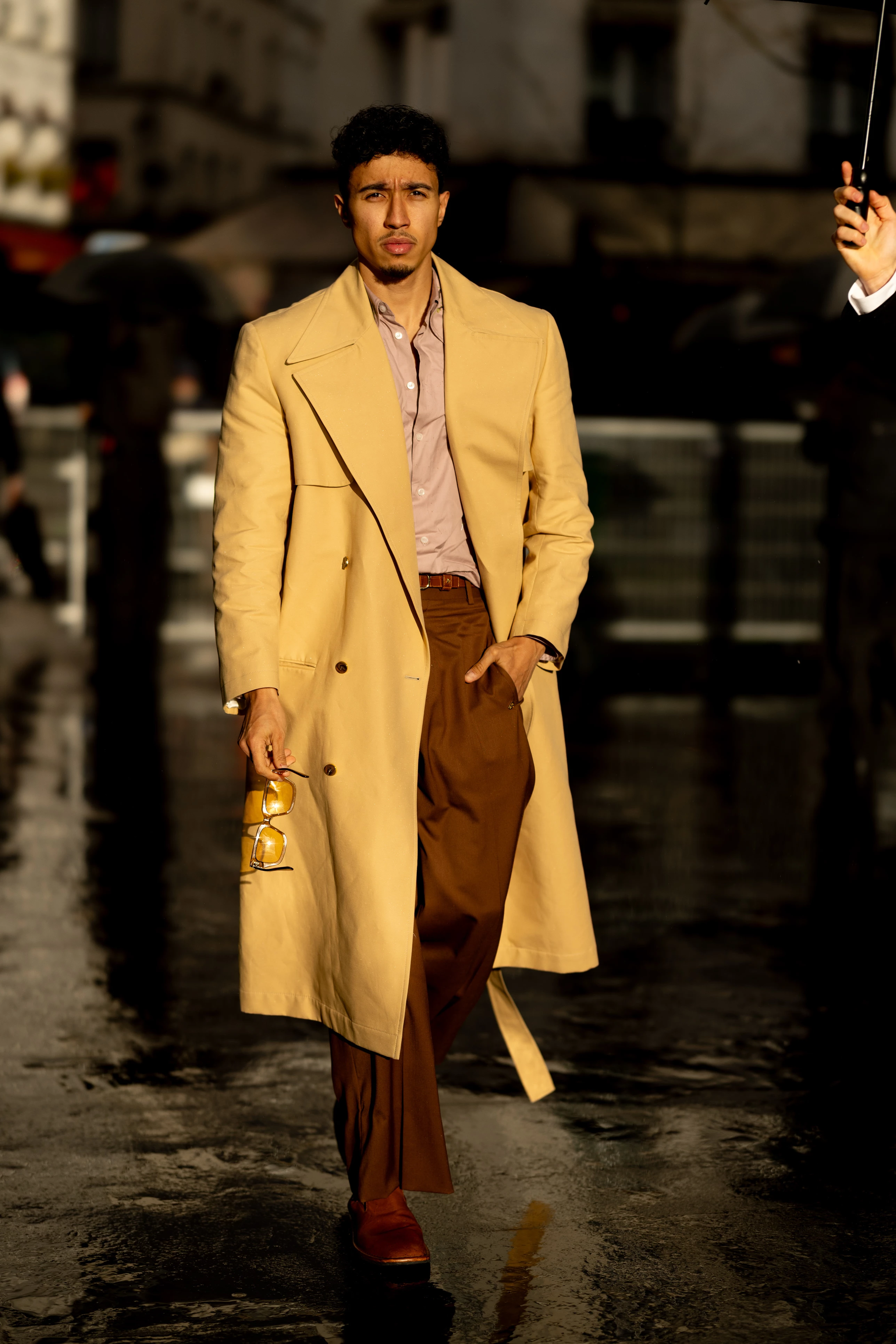 Вулична мода: стильні чоловічі образи з вулиць Парижа
2