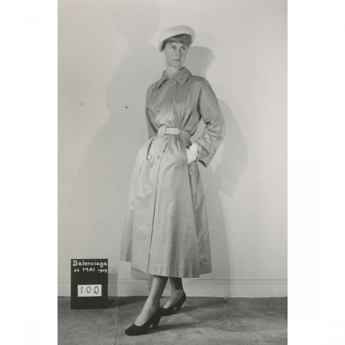 Крістобаль Баленсіага: Зміна обличчя високої моди геніальним дизайнером
16