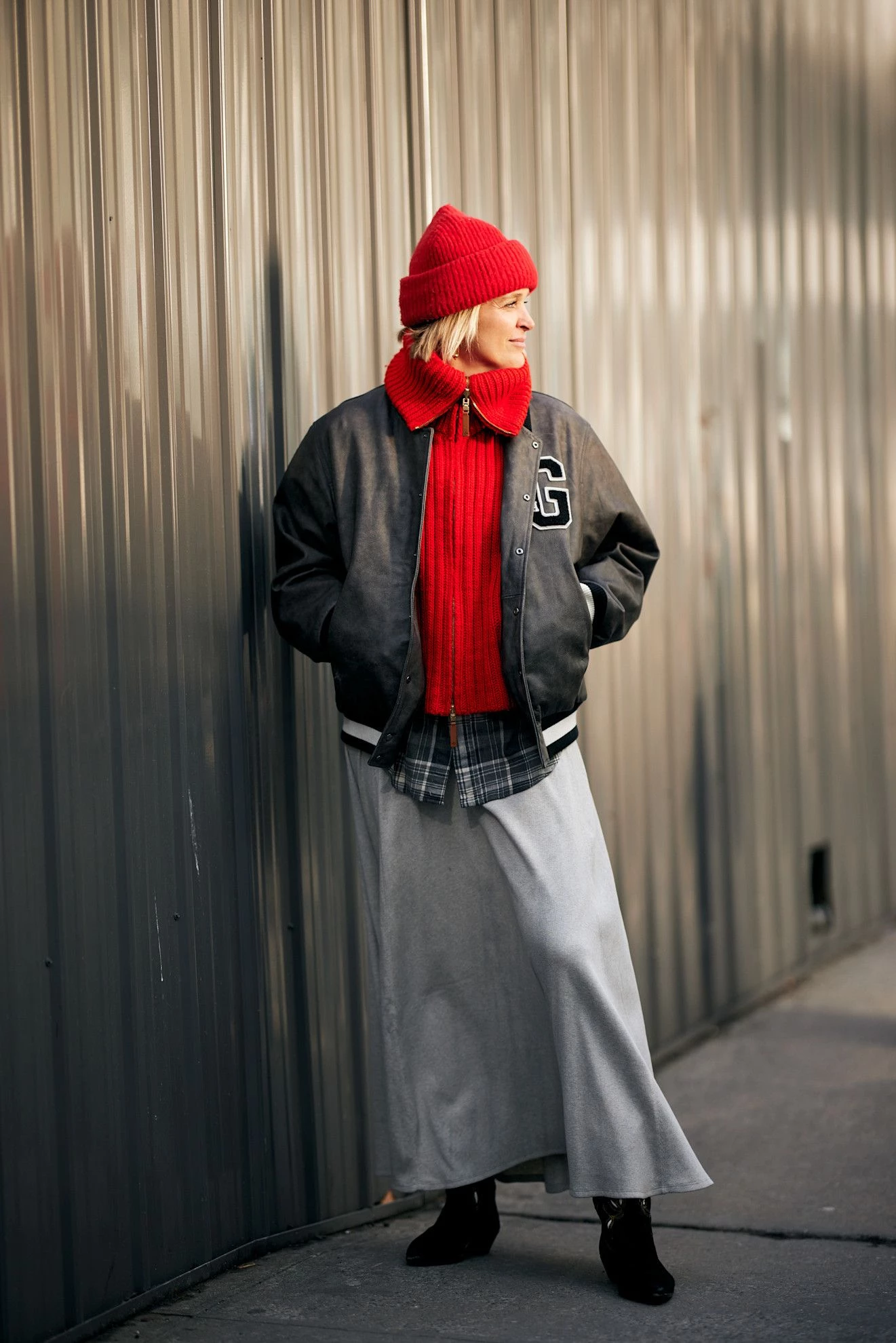 6 модних аргументів на користь того, що багряний джемпер - незамінний елемент вашого одягу
11