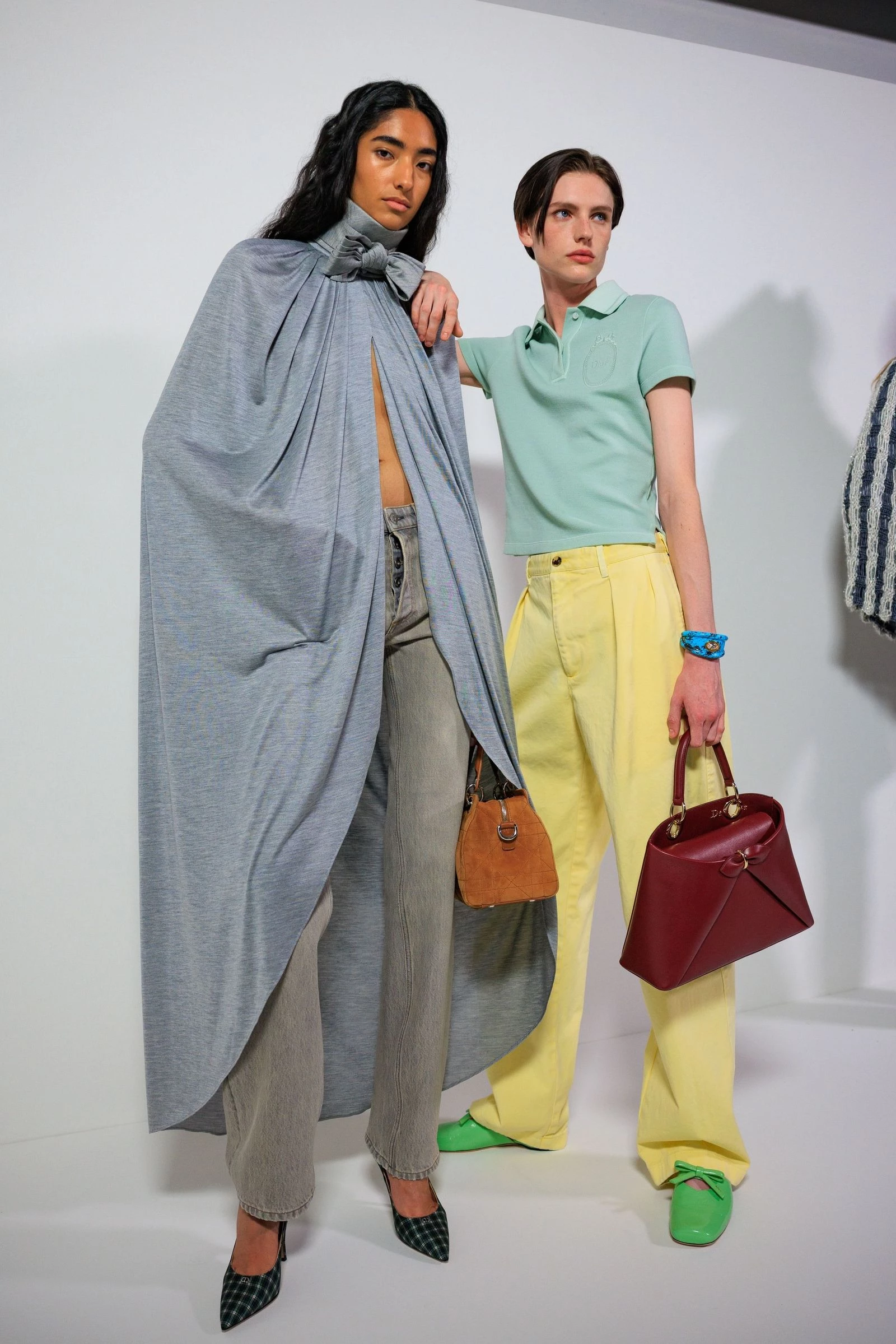 Не Lady Dior: ось сумка, що стане новою іконічною моделлю Dior у 2026.
1