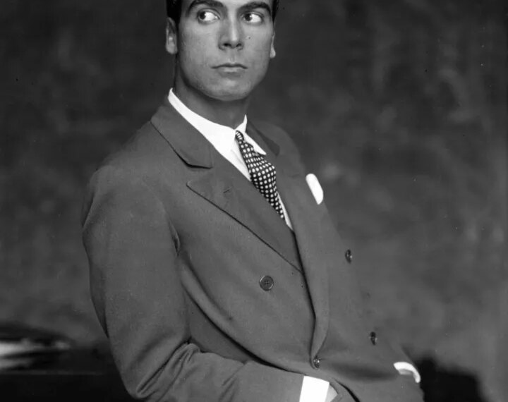 7 дивовижних фактів про Крістобаля Баленсіагу