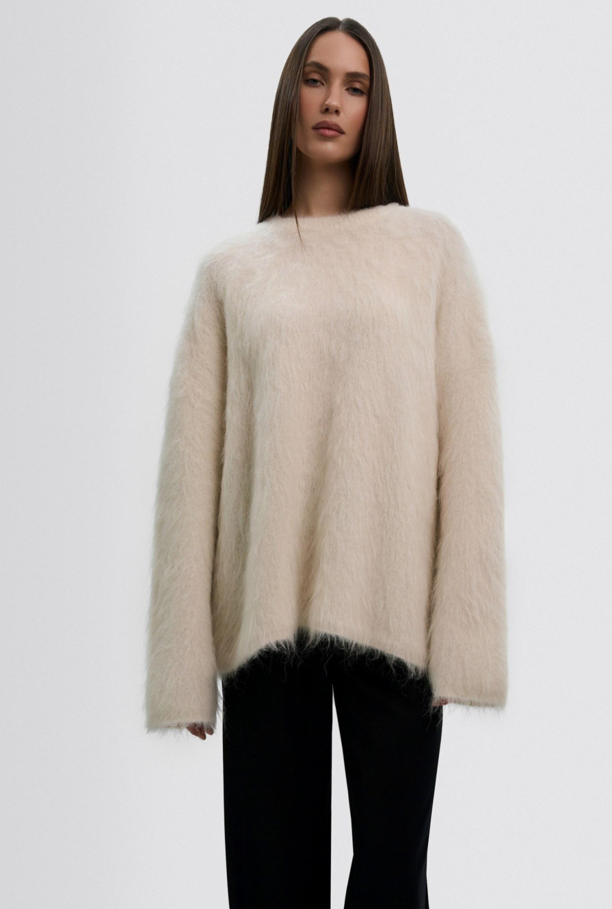 Об'ємні светри 2026: must-have для зимового гардеробу + вибір з-за кордону та України
15