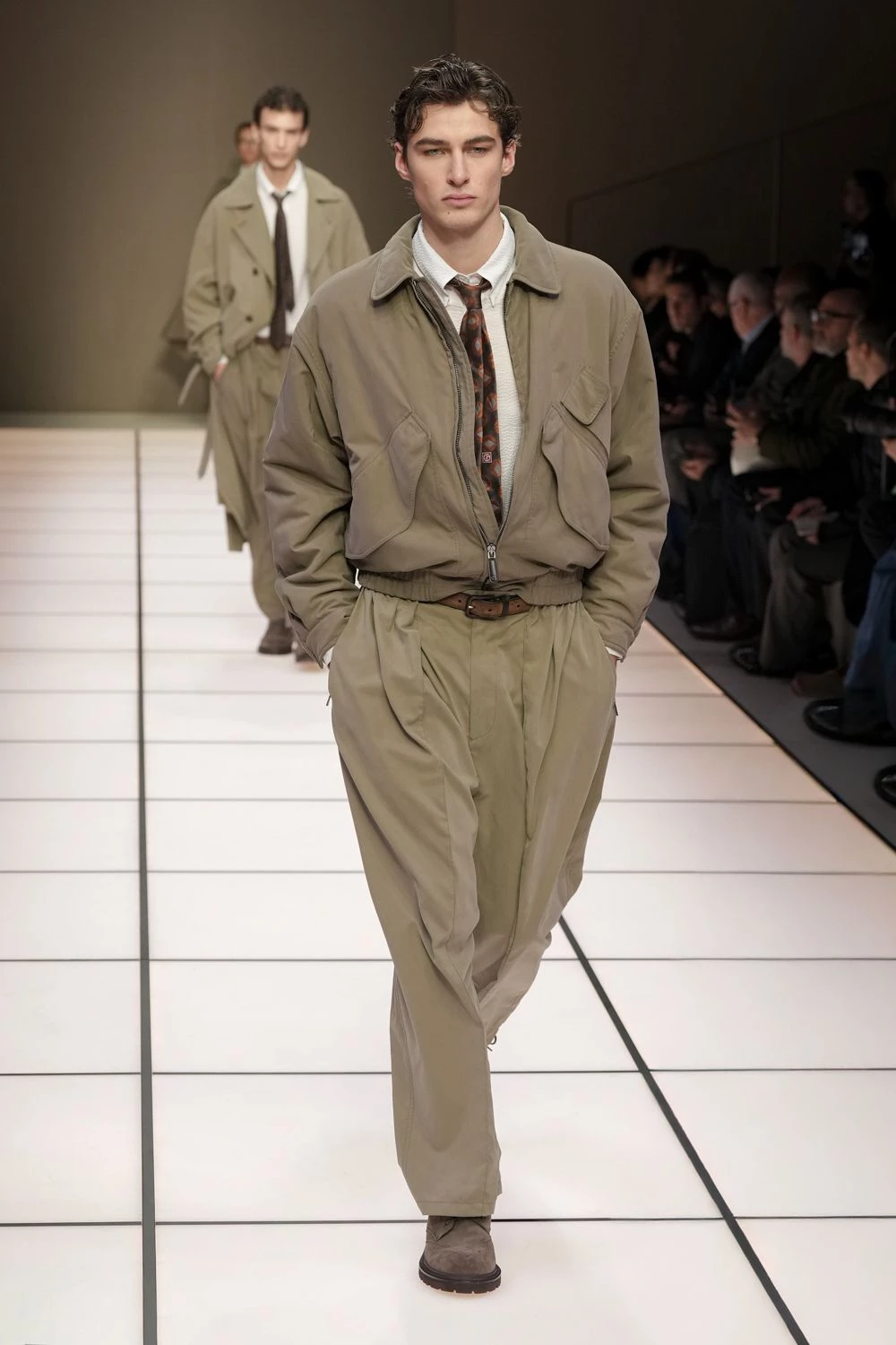 Джорджіо Армані слідом за Армані: як майбутня чоловіча збірка осінь-зима 2026/2027 по-новому тлумачить класичний стиль
5