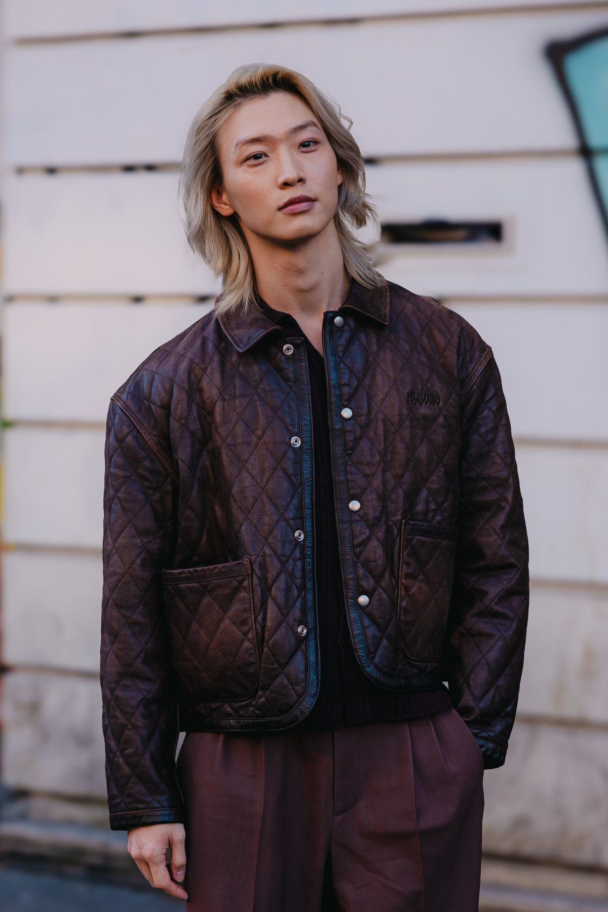 Паризький шик: вуличний стиль наймодніших чоловіків для вашого натхнення
2