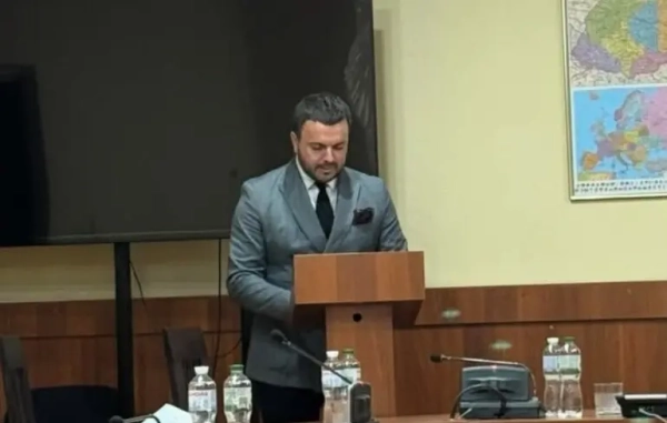 Дисертація Решетніка на тему “Холостяка” спровокувала шквал критики в мережі: ведучий відповів