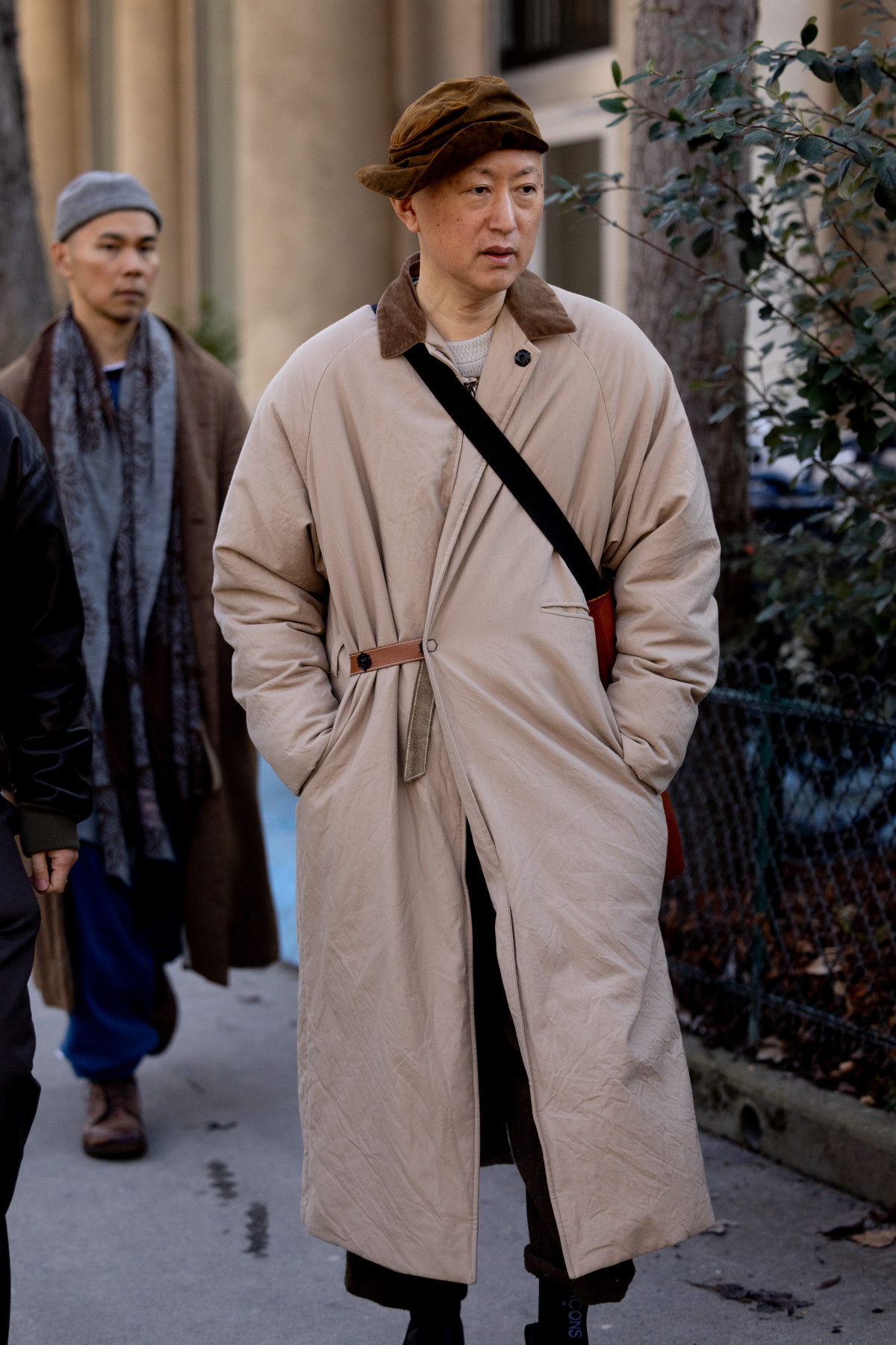 Паризький шик: вуличний стиль наймодніших чоловіків для вашого натхнення
18