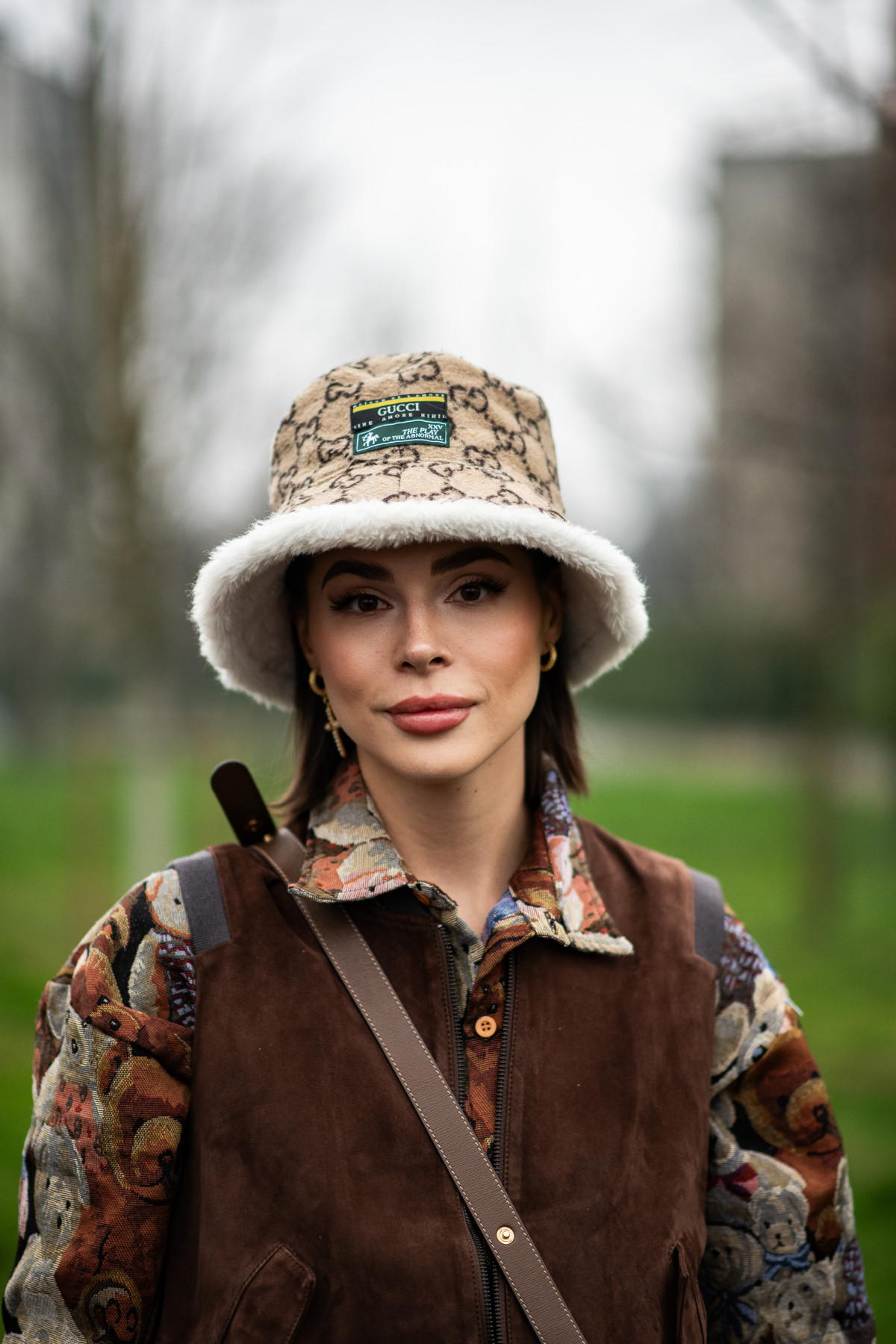 Теплі шапки, кепки та капелюхи: топ-30 зимових трендів головних уборів для стильних жінок
19