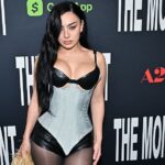 Чарлі XCX повністю покладається на момент