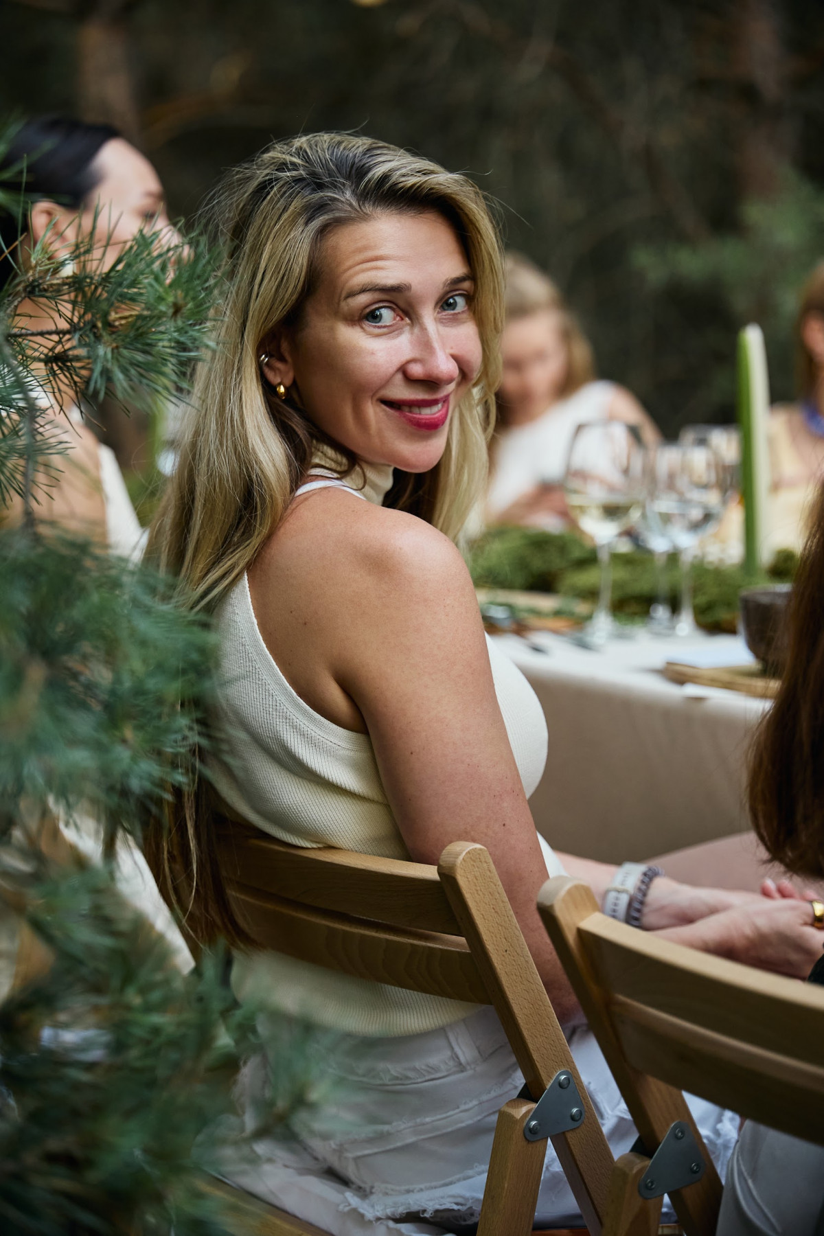 УЛІС презентував івент-майданчик, басейн під відкритим небом та лісові вечері.
15