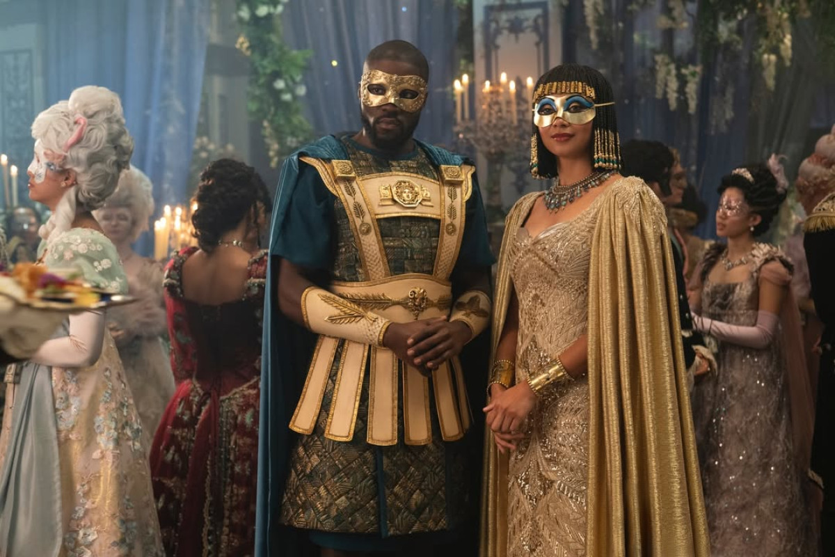 "Бріджертони" знову в ефірі: свіжі кадри з майбутнього четвертого сезону.
19