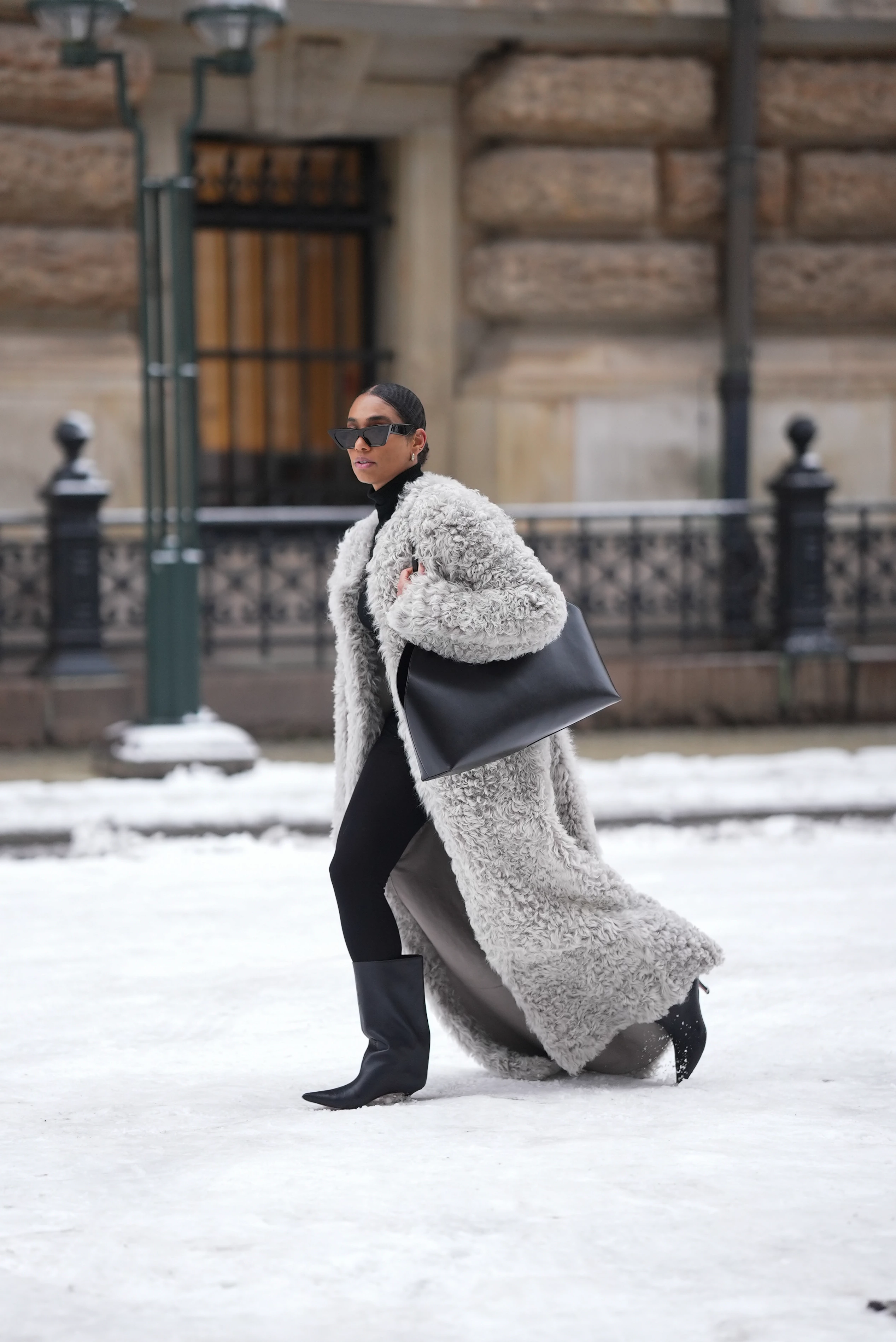 Як одягатися в будь-який лук і не змерзнути: простий та дієвий метод.
3