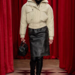 З чим комбінувати зимовий пуховик у 2026: наймодніші поєднання сезону