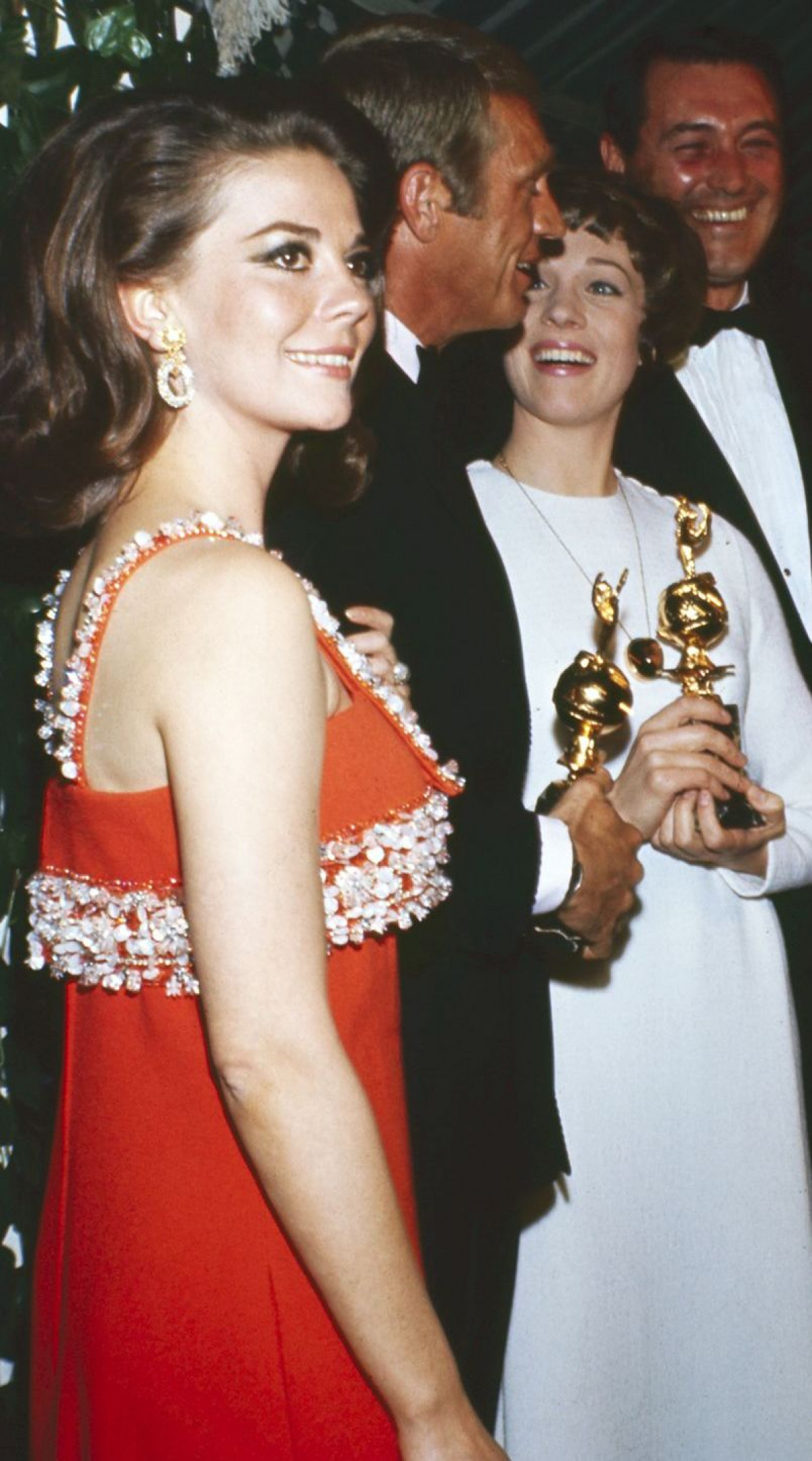 25 найефектніших вбрань "Золотого глобуса": кращі за всі роки2