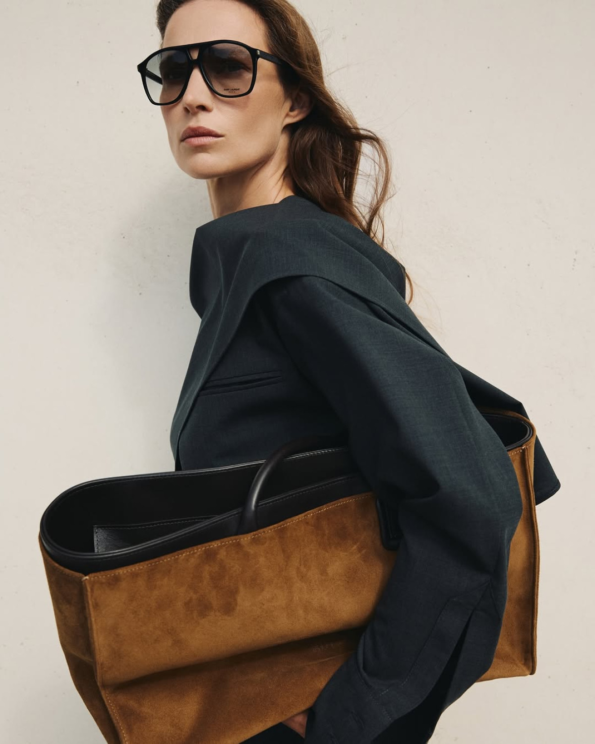 Містка сумка — провідний тренд моди 2026.
8