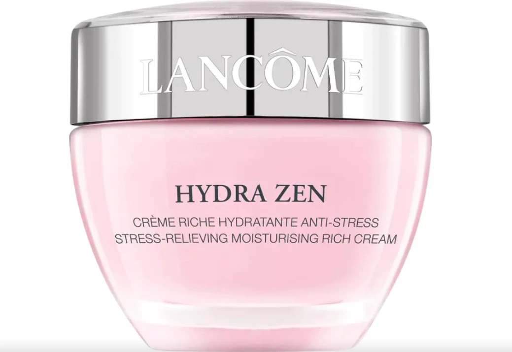 Зимовий спокій: Тріо помічників для делікатної шкіри.
2