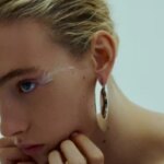 Викривлене відображення: вплив камер та екранів на сприйняття себе