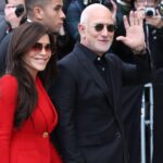 Лорен Санчес Безос розпочала Тиждень кутюр у Парижі в криваво-червоному костюмі